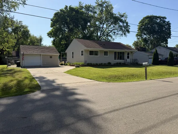 $199,900 | 3456 Acacia Boulevard, Jackson, MI 49203