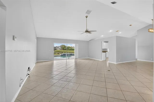 $4,600 | 6043 Sunberry Circle, Boynton Beach, FL 33437