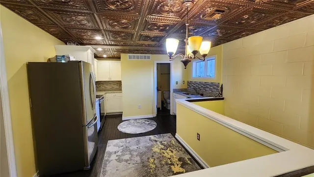 $1,500 | 228 South Main Street, Butler, PA 16001