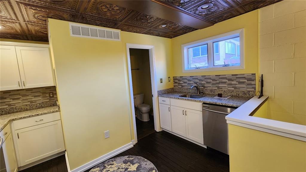 228 South Main Street Butler, PA 16001 - Photo 3 of 13