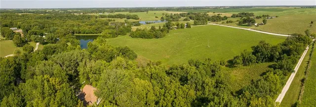 $375,000 | 169 Southwest 800th Road, Warrensburg, MO 64093