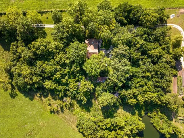 $375,000 | 169 Southwest 800th Road, Warrensburg, MO 64093