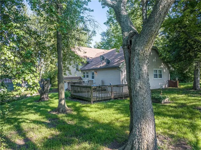 $375,000 | 169 Southwest 800th Road, Warrensburg, MO 64093