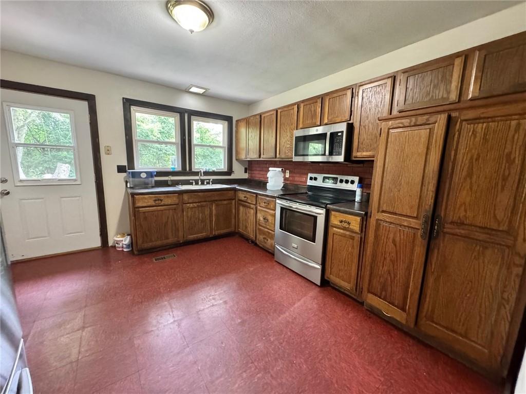 169 Southwest 800th Road Warrensburg, MO 64093 - Photo 34 of 43