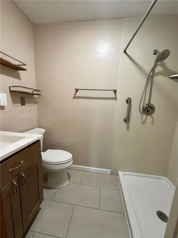 $375,000 | 169 Southwest 800th Road, Warrensburg, MO 64093