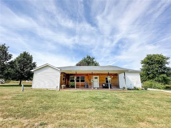 $229,000 | 533 North 2225th Street, Dennison, IL 62423