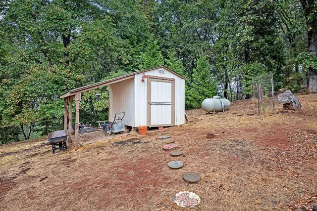 $550,000 | 5241 Puerta Del Sol Road, Camino, CA 95709