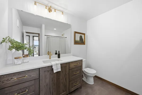 $559,900 | 973 61st Avenue Southwest, West Fargo, ND 58078