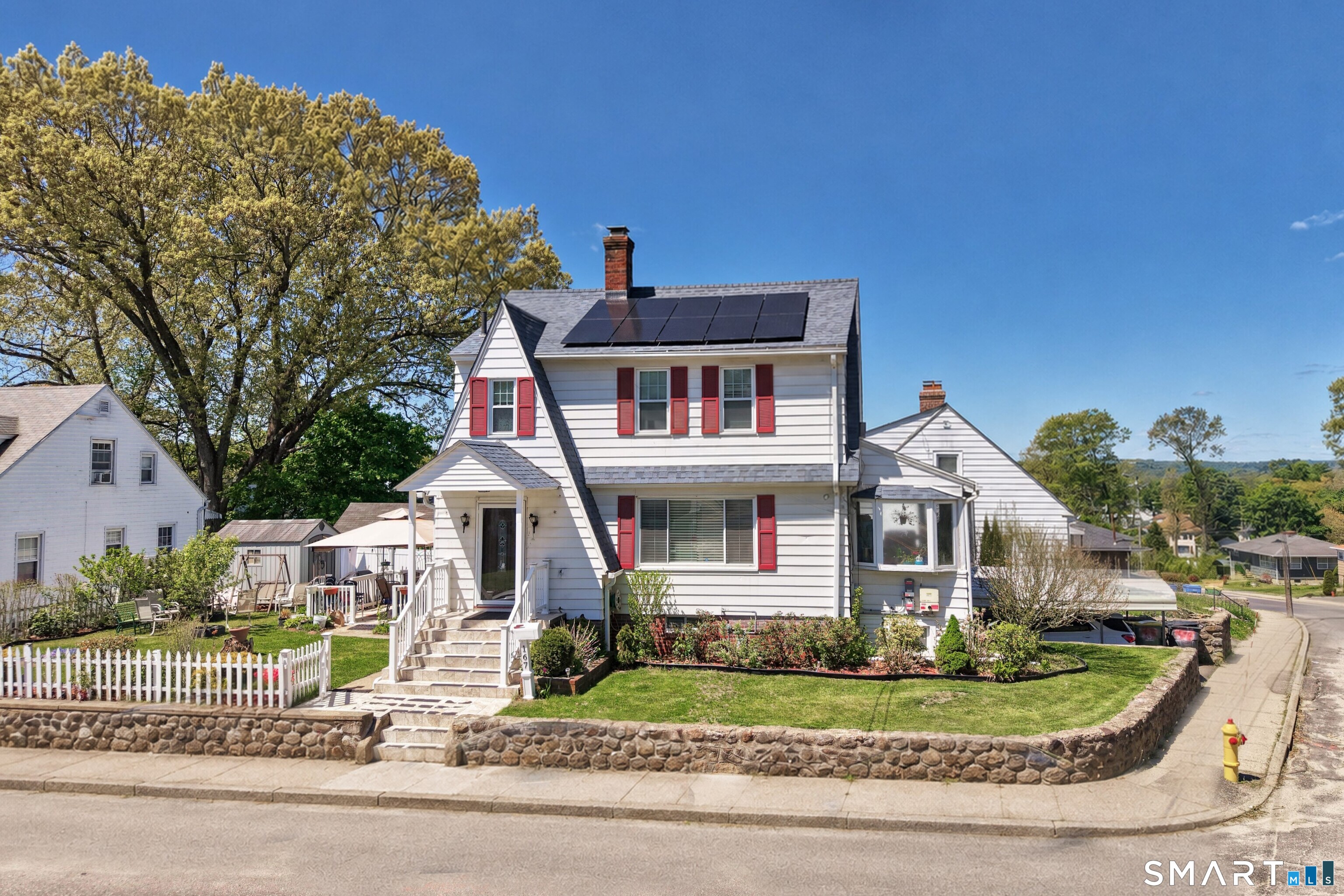 167 Fern Street Waterbury, CT 06704 - Photo 1 of 40