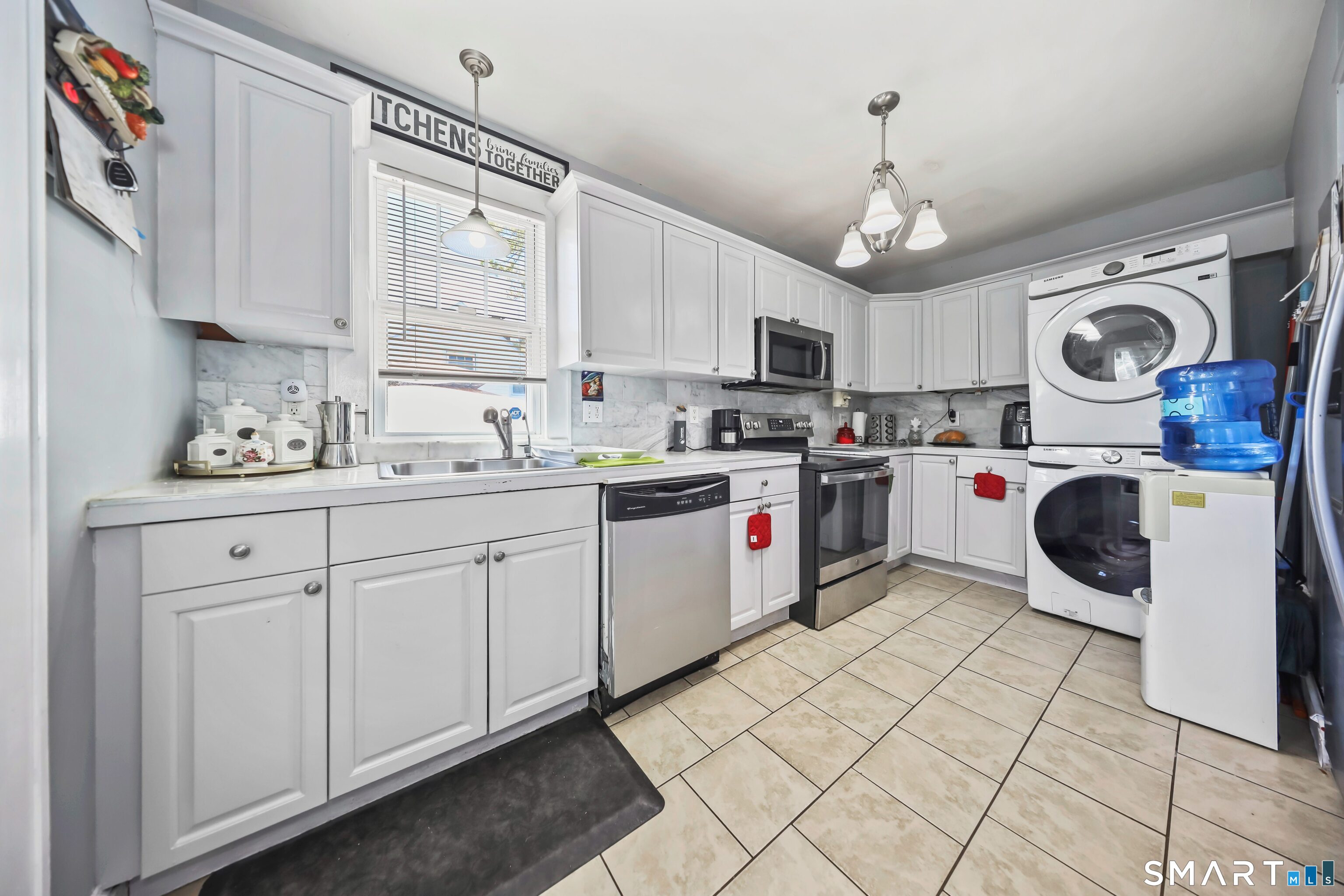 167 Fern Street Waterbury, CT 06704 - Photo 17 of 40