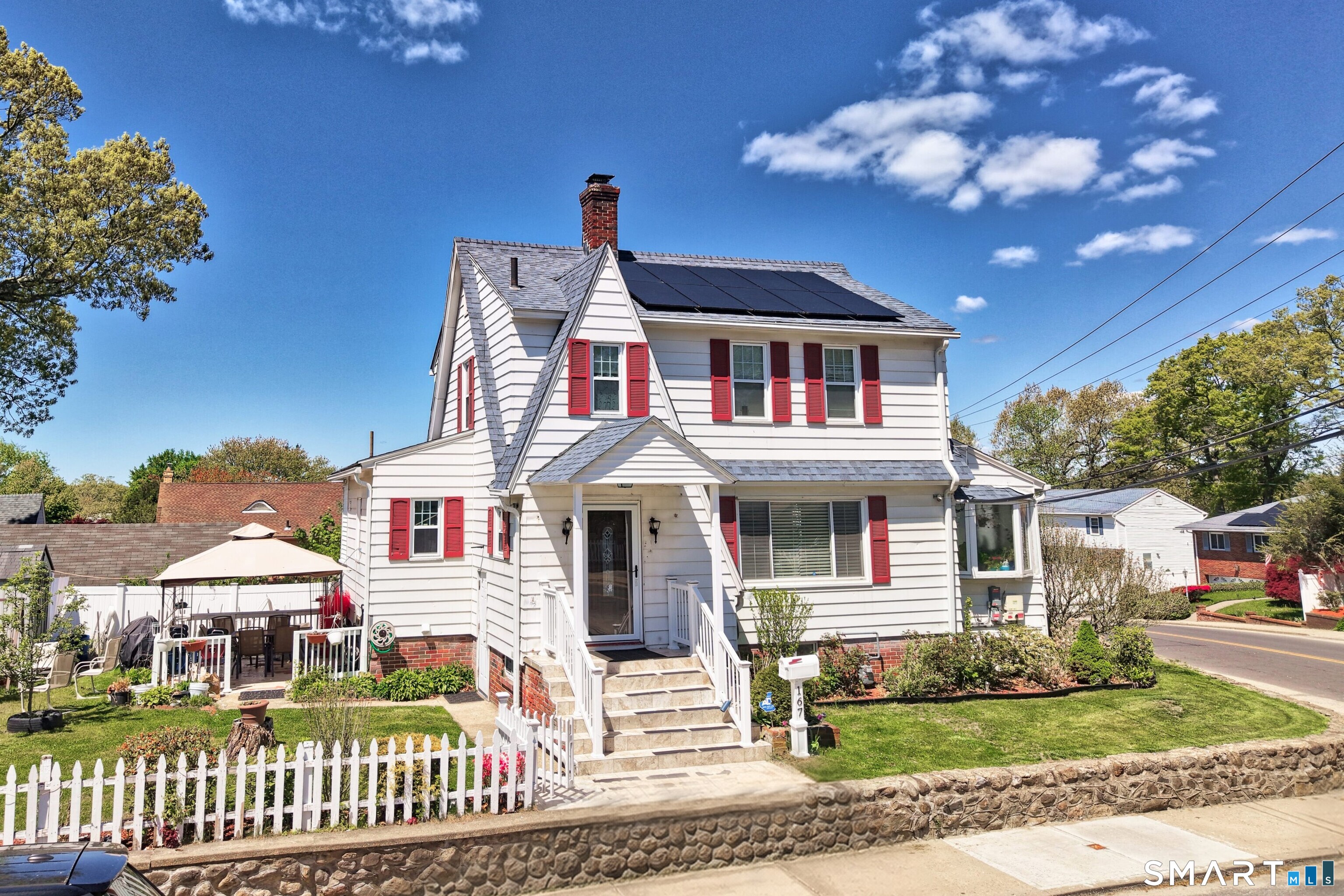 167 Fern Street Waterbury, CT 06704 - Photo 2 of 40