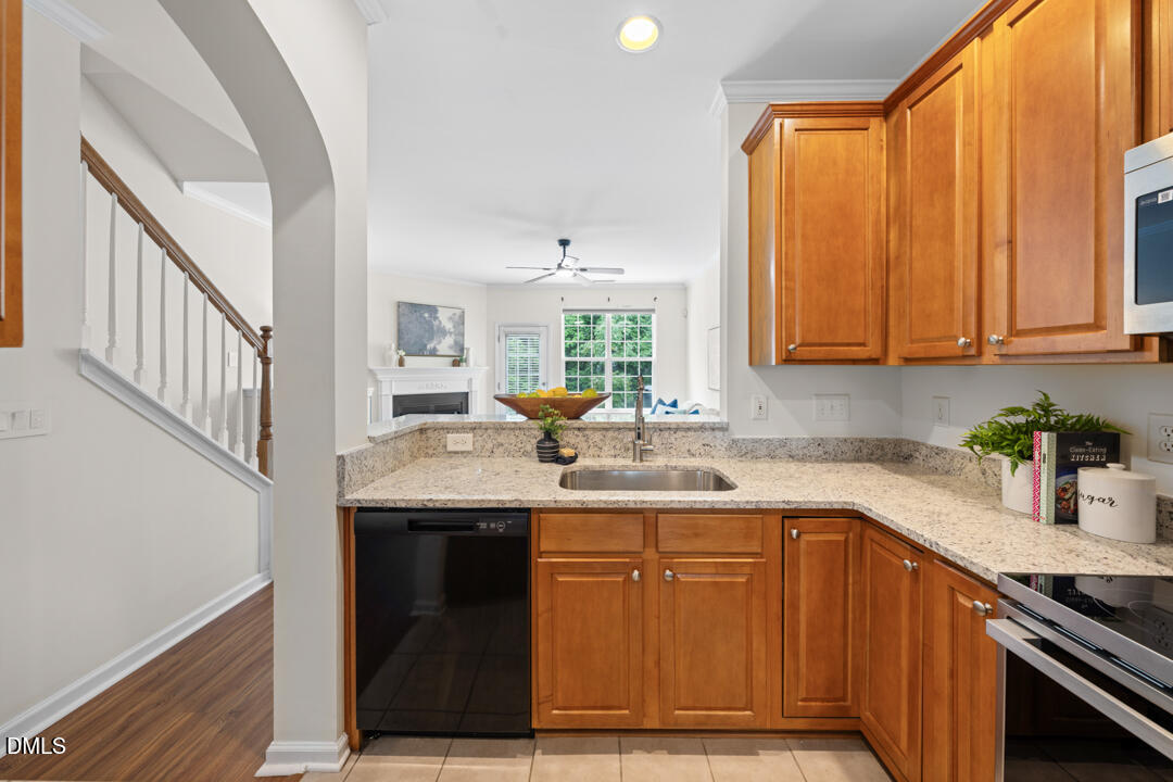 135 Cedar Elm Road Durham, NC 27713 - Photo 7 of 31 DSC08066