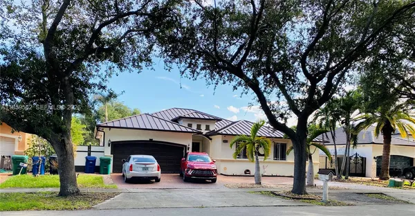 $870,000 | 7760 Northwest 163rd Street, Miami Lakes, FL 33016