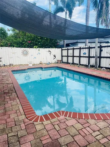 $899,000 | 7760 Northwest 163rd Street, Miami Lakes, FL 33016