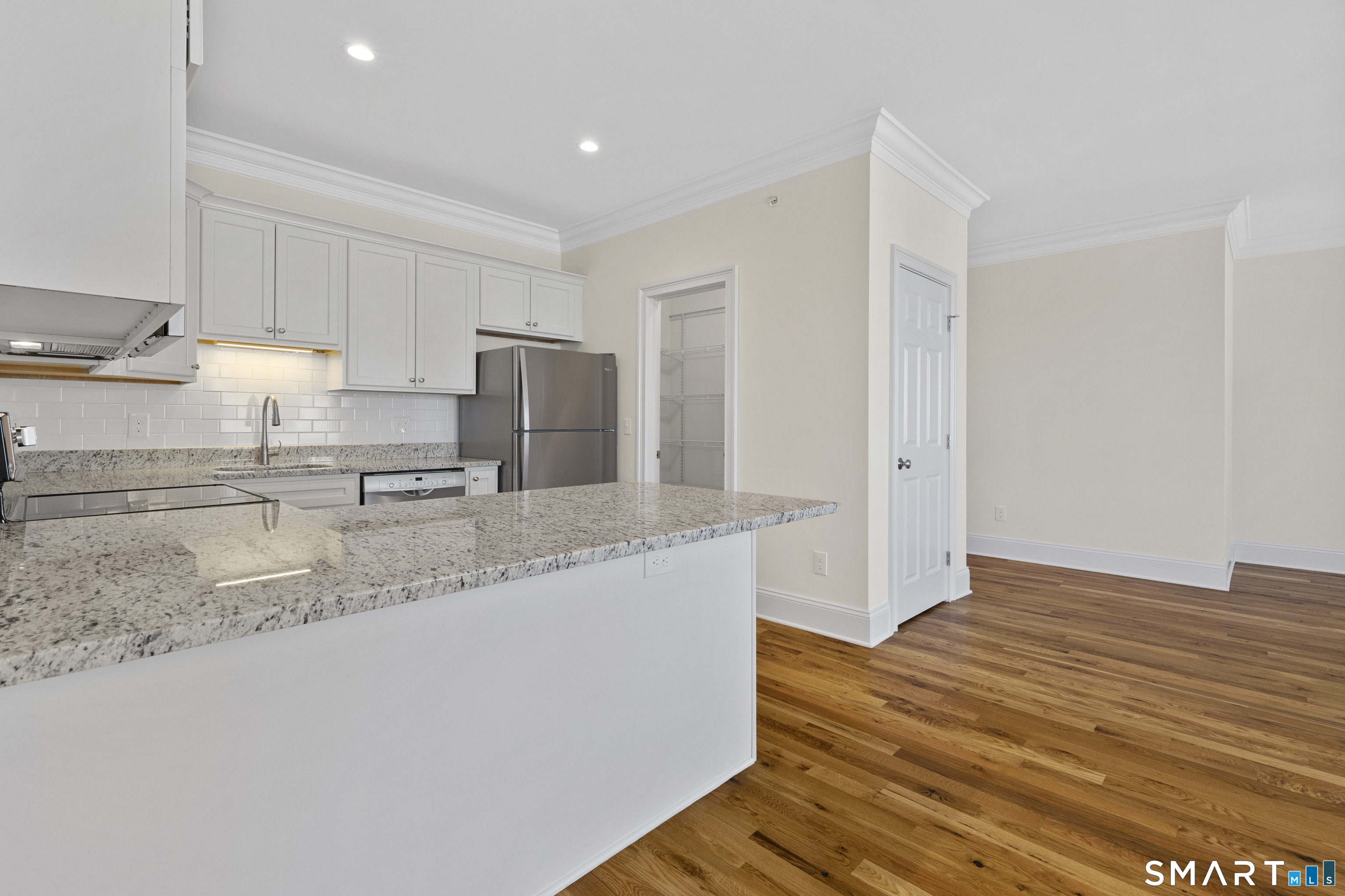 73 West Main Street, Unit 2 Clinton, CT 06413 - Photo 7 of 18