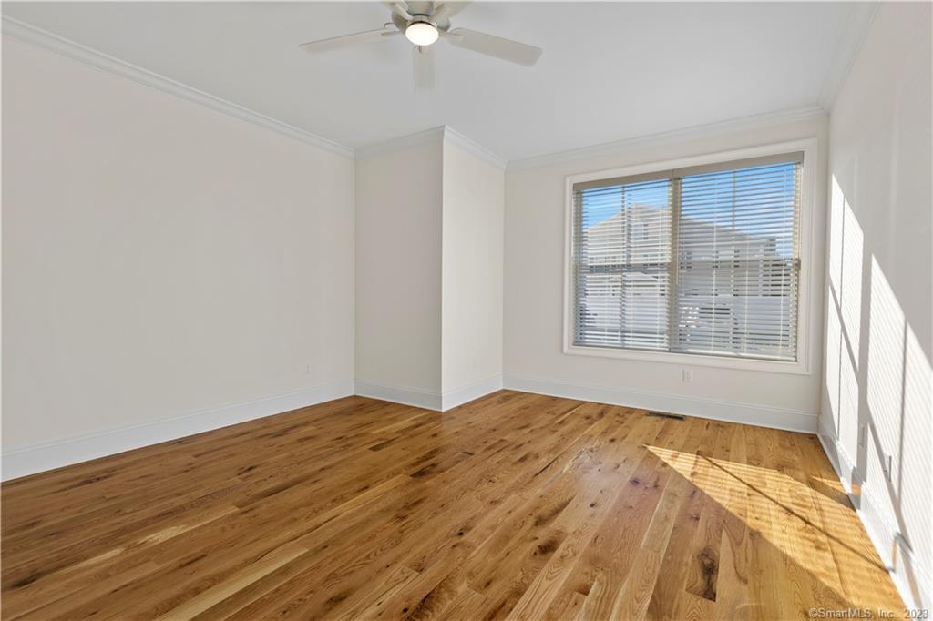 73 West Main Street, Unit 2 Clinton, CT 06413 - Photo 10 of 18