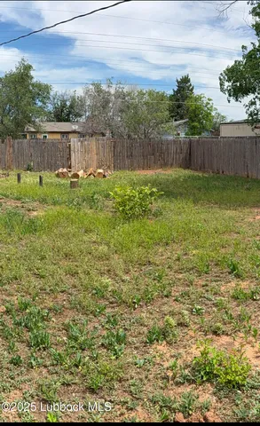 $75,000 | 2715 East 2nd Place, Lubbock, TX 79403