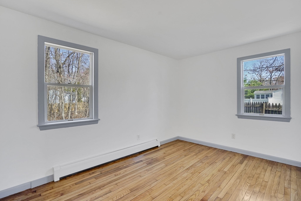 70 Quentin Road Springfield, MA 01129 - Photo 18 of 42