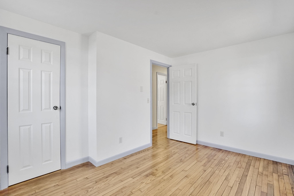 70 Quentin Road Springfield, MA 01129 - Photo 19 of 42