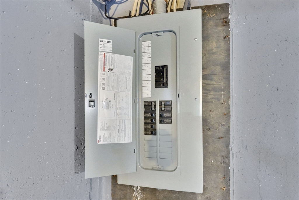 70 Quentin Road Springfield, MA 01129 - Photo 30 of 42