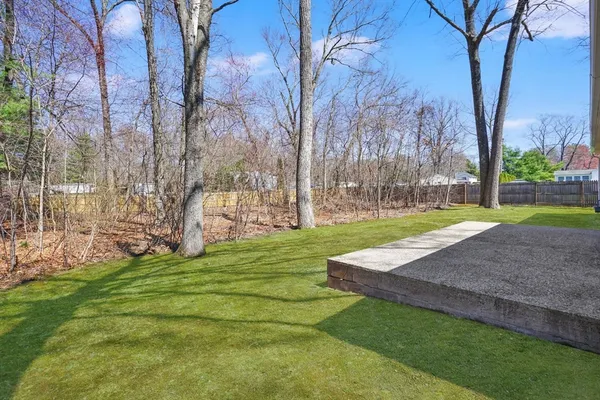 $319,900 | 70 Quentin Road, Springfield, MA 01129
