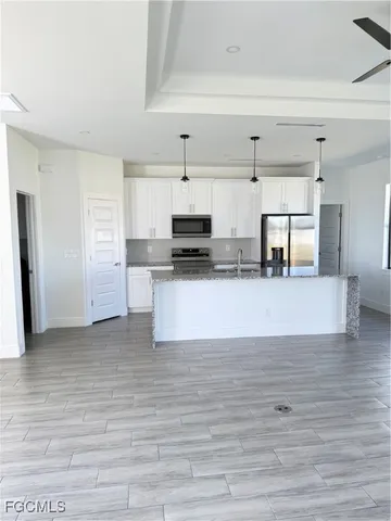 $2,000 | 4108 20th Street Southwest, Lehigh Acres, FL 33976