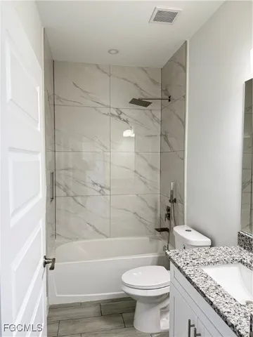 $2,000 | 4108 20th Street Southwest, Lehigh Acres, FL 33976