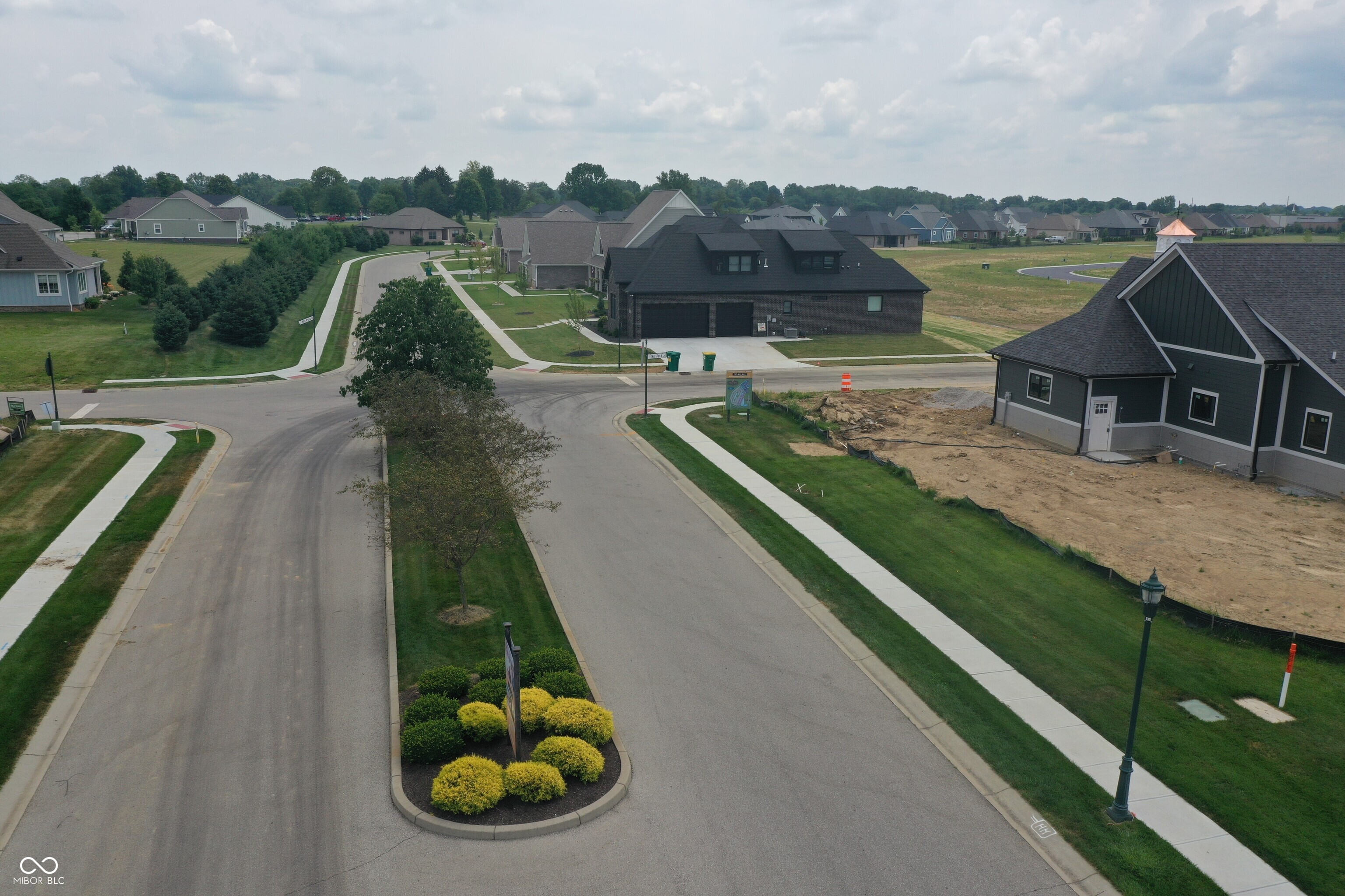 1663 Millpond Lane Franklin, IN 46131 - Photo 15 of 32