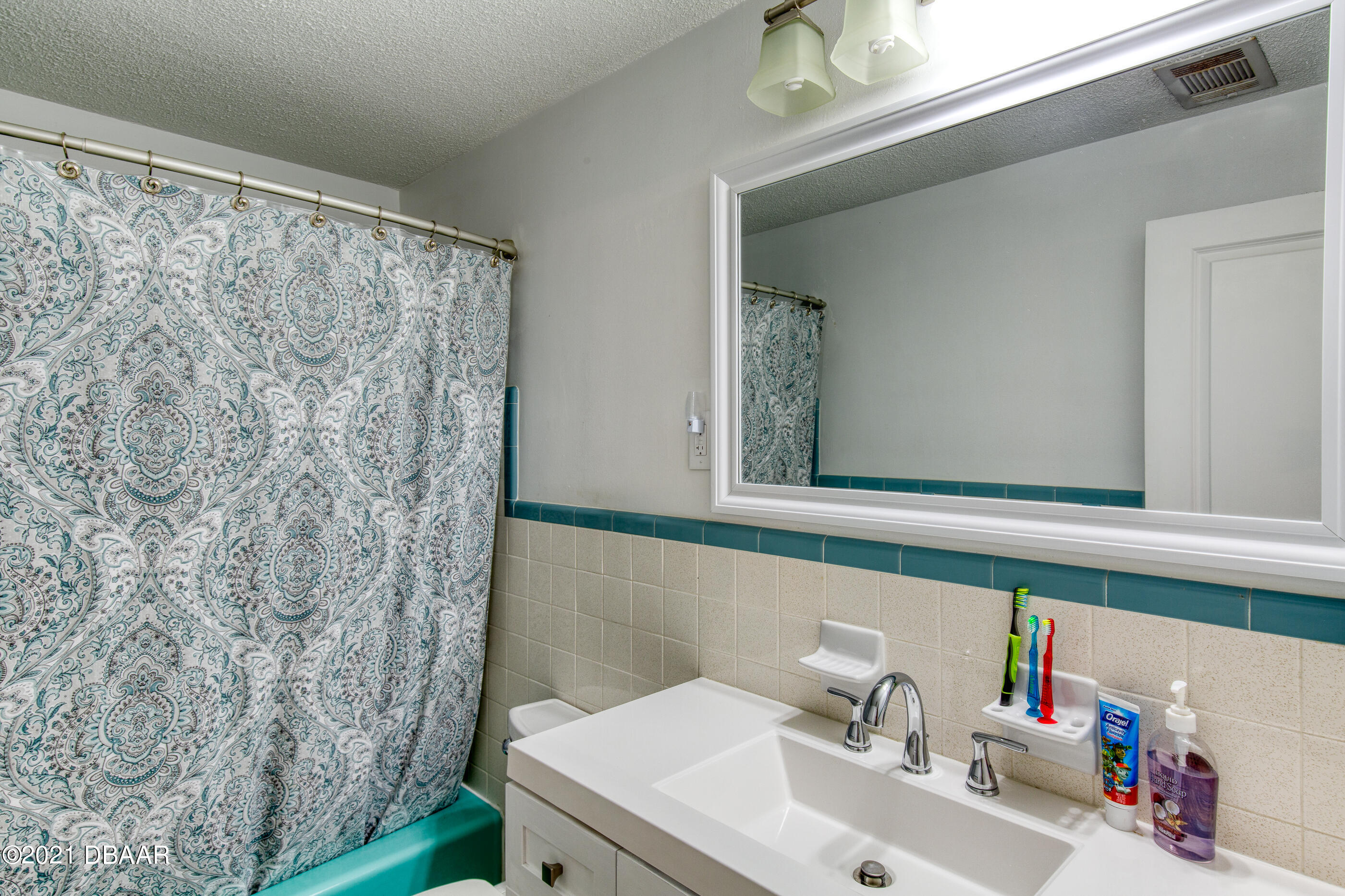 2554 Yale Road South Daytona, FL 32119 - Photo 25 of 35 2554YaleAve-27