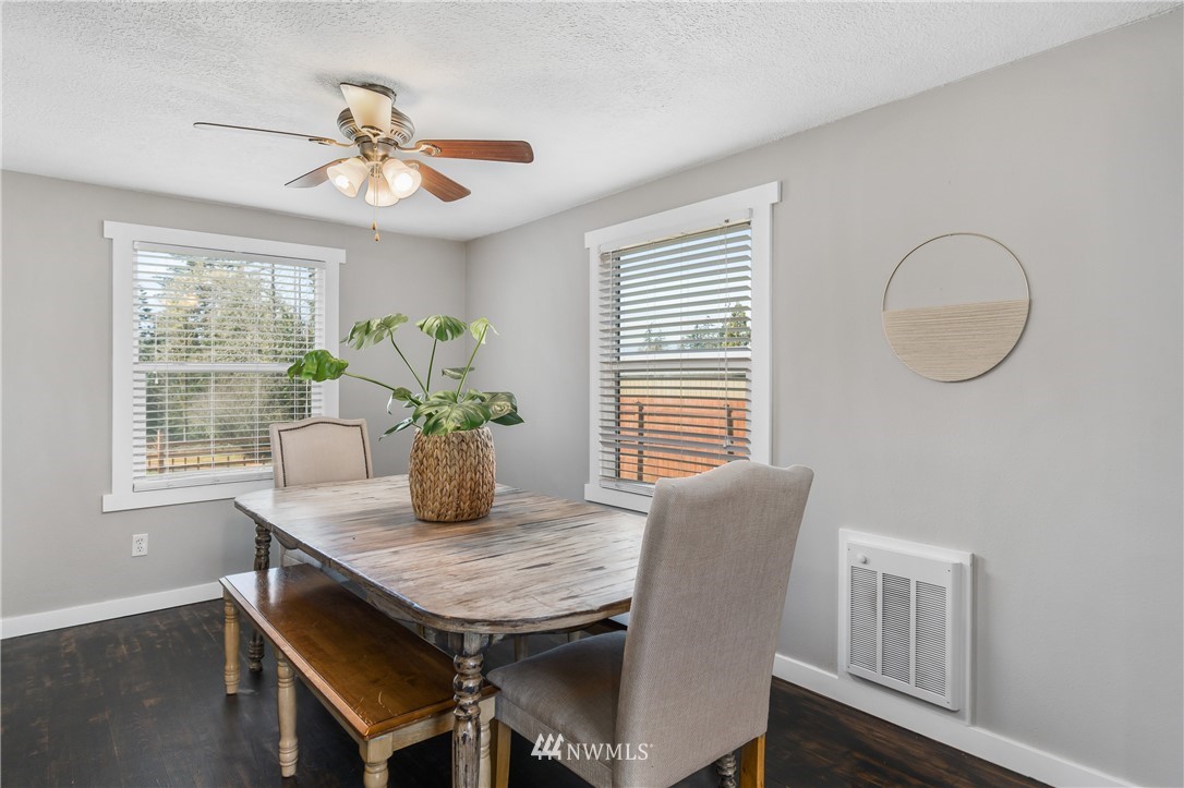 3235 Laurel Road Longview, WA 98632 - Photo 12 of 38 Gallery Image 12