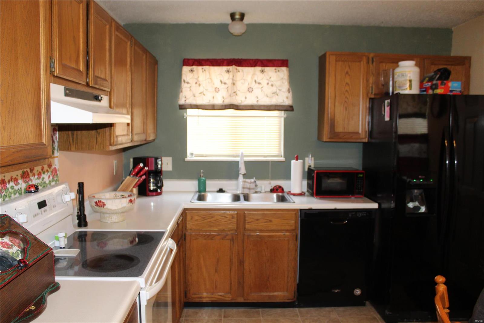 2276 Ashby Road St. Louis, MO 63114 - Photo 2 of 16 Gallery Image 2