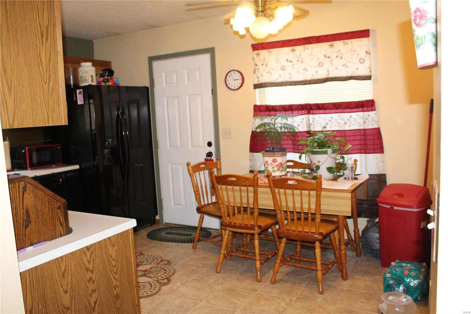 2276 Ashby Road St. Louis, MO 63114 - Photo 3 of 16 Gallery Image 3