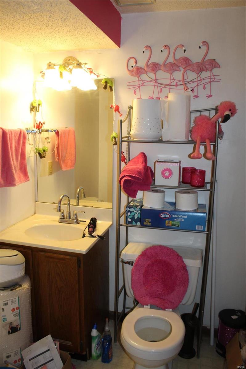 2276 Ashby Road St. Louis, MO 63114 - Photo 9 of 16 Gallery Image 9