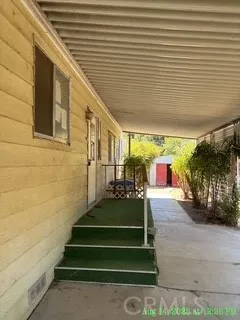 a view of entryway with a front door