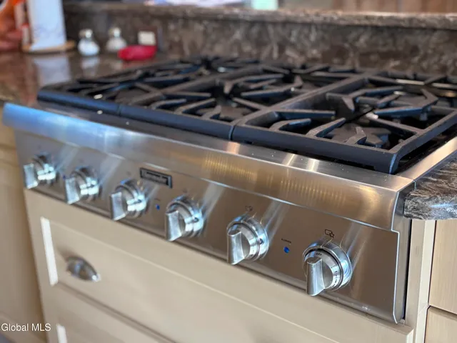 $589,000 | 531 Delaware Avenue, Bethlehem, NY 12054