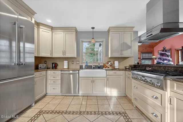 $589,000 | 531 Delaware Avenue, Bethlehem, NY 12054