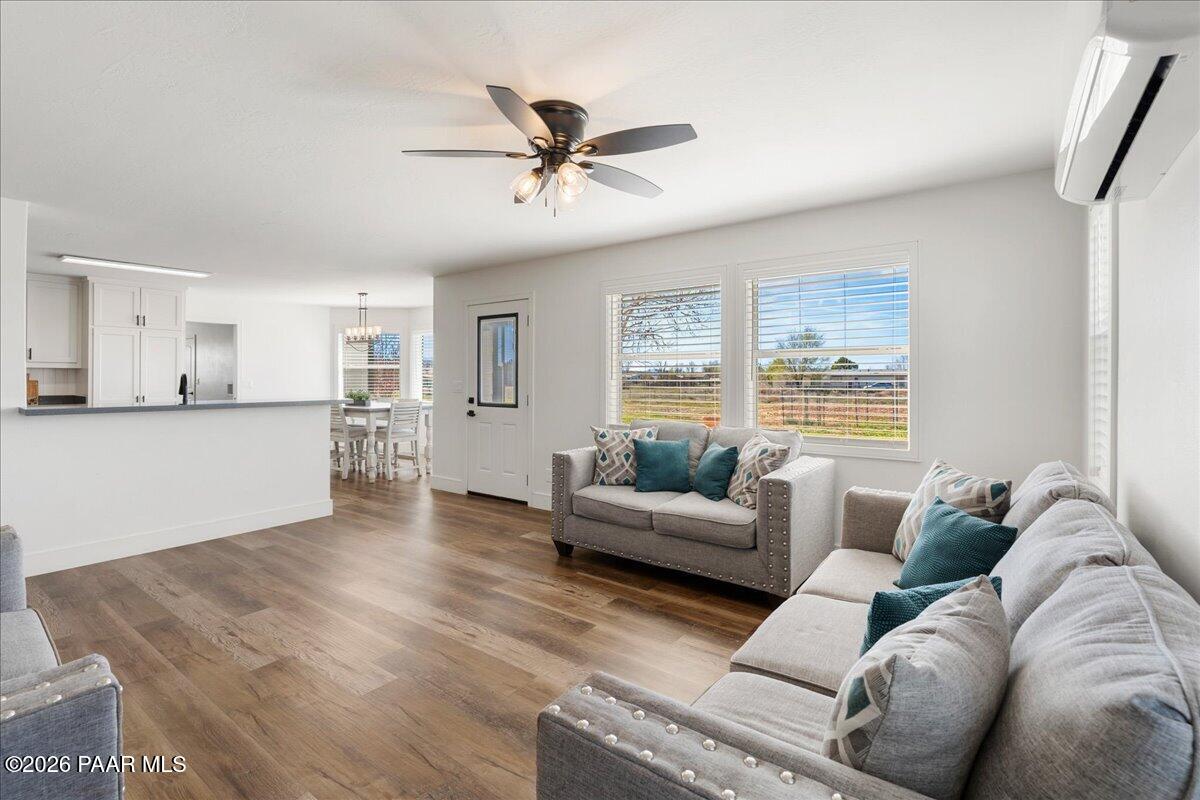 25090 North High Desert Road Paulden, AZ 86334 - Photo 14 of 43 Living Room