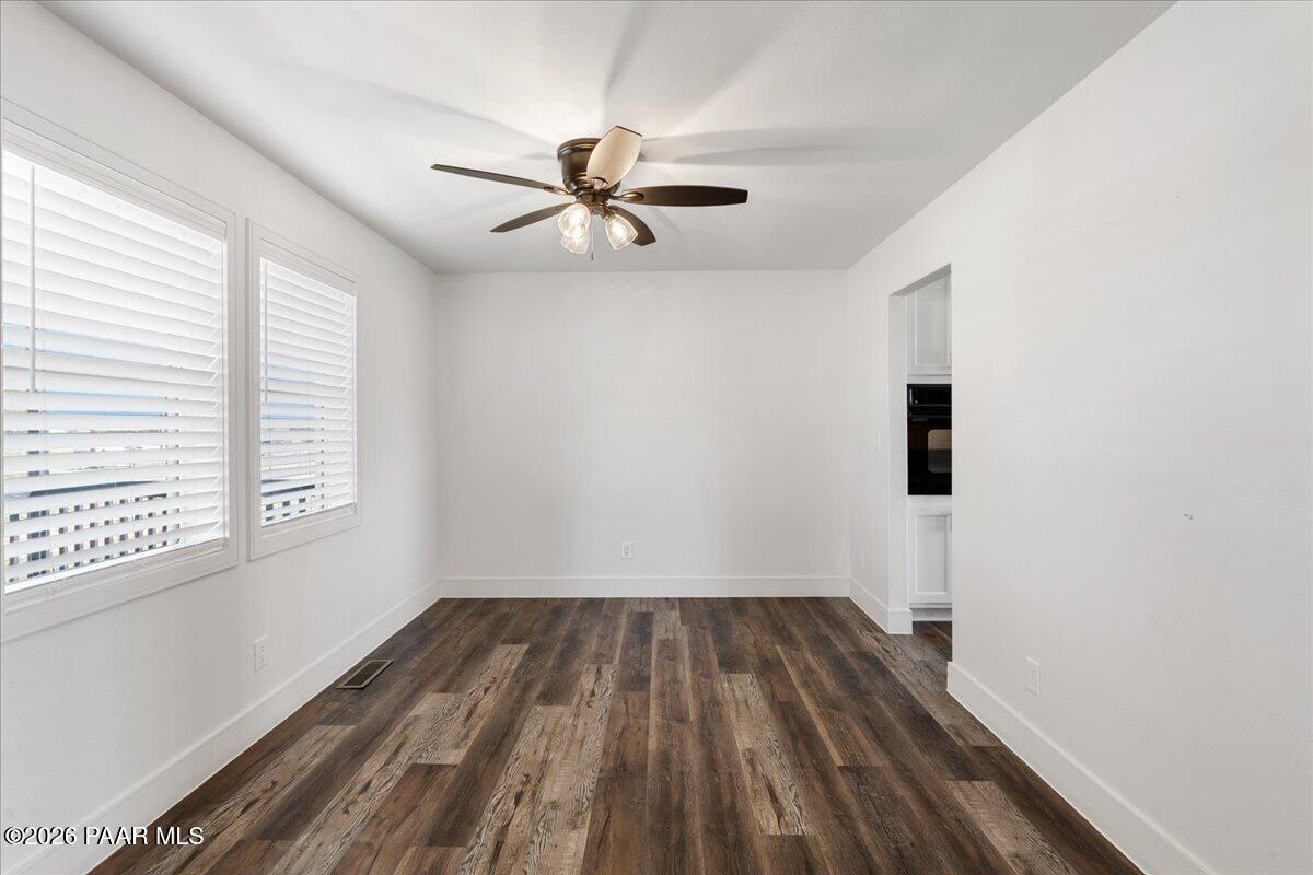 25090 North High Desert Road Paulden, AZ 86334 - Photo 7 of 43 Dining Area