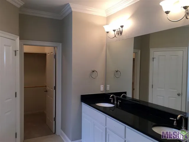 $2,300 | 3143 Cypress View Lane, Baton Rouge, LA 70810