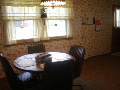 323 Bluebird Avenue Crown Point, IN 46307 - Photo 4 of 10 398x298