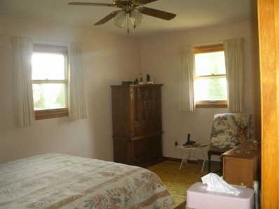 323 Bluebird Avenue Crown Point, IN 46307 - Photo 8 of 10 398x298