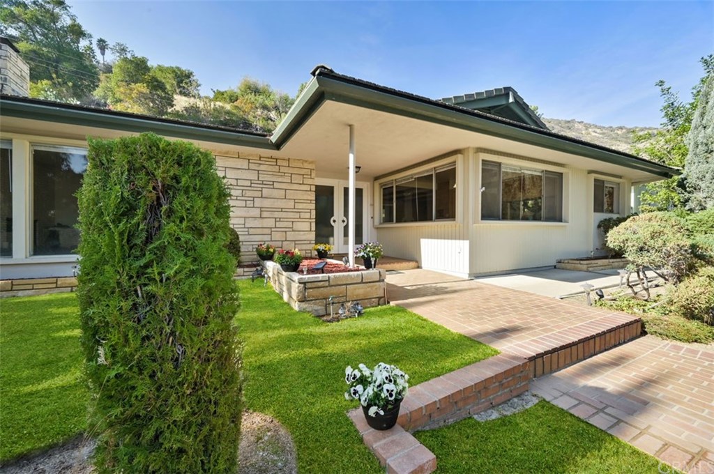 2201 Highland Vista Drive Arcadia, CA 91006 - Photo 2 of 41