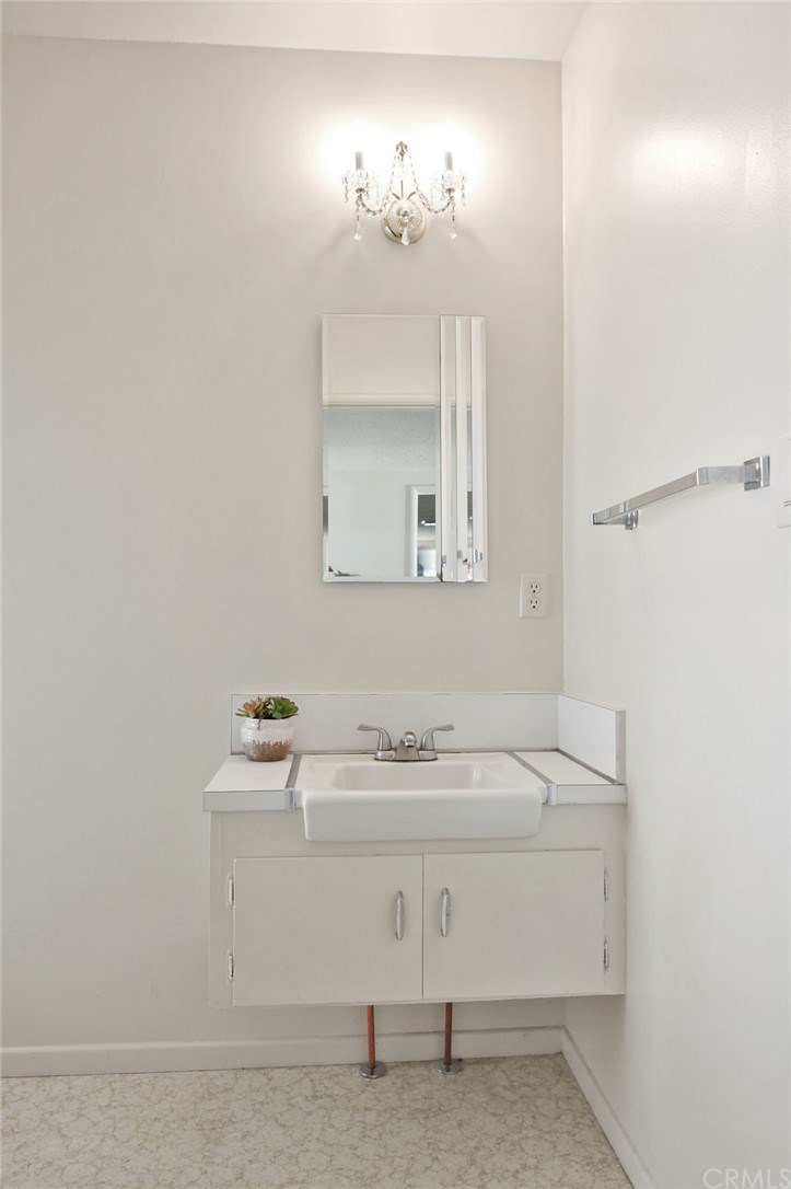 2201 Highland Vista Drive Arcadia, CA 91006 - Photo 15 of 41