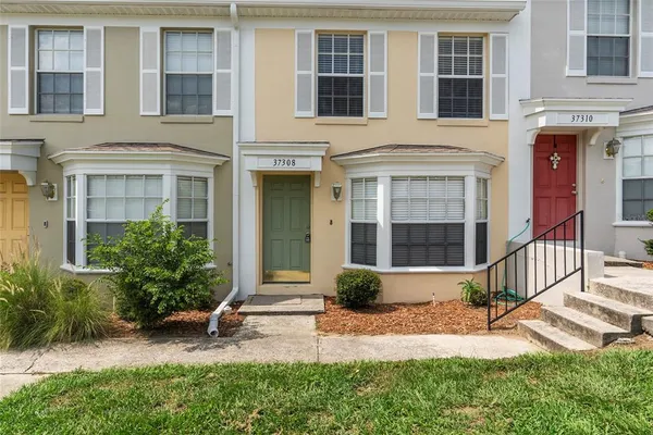 $1,600 | 37308 Embassy Park Court, Dade City, FL 33525