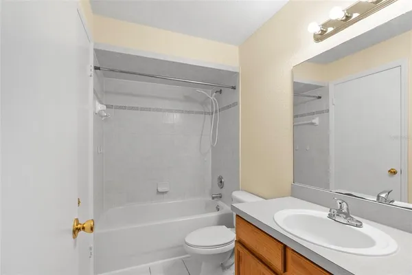 $1,600 | 37308 Embassy Park Court, Dade City, FL 33525