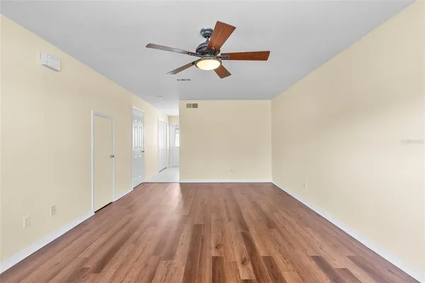 $1,600 | 37308 Embassy Park Court, Dade City, FL 33525