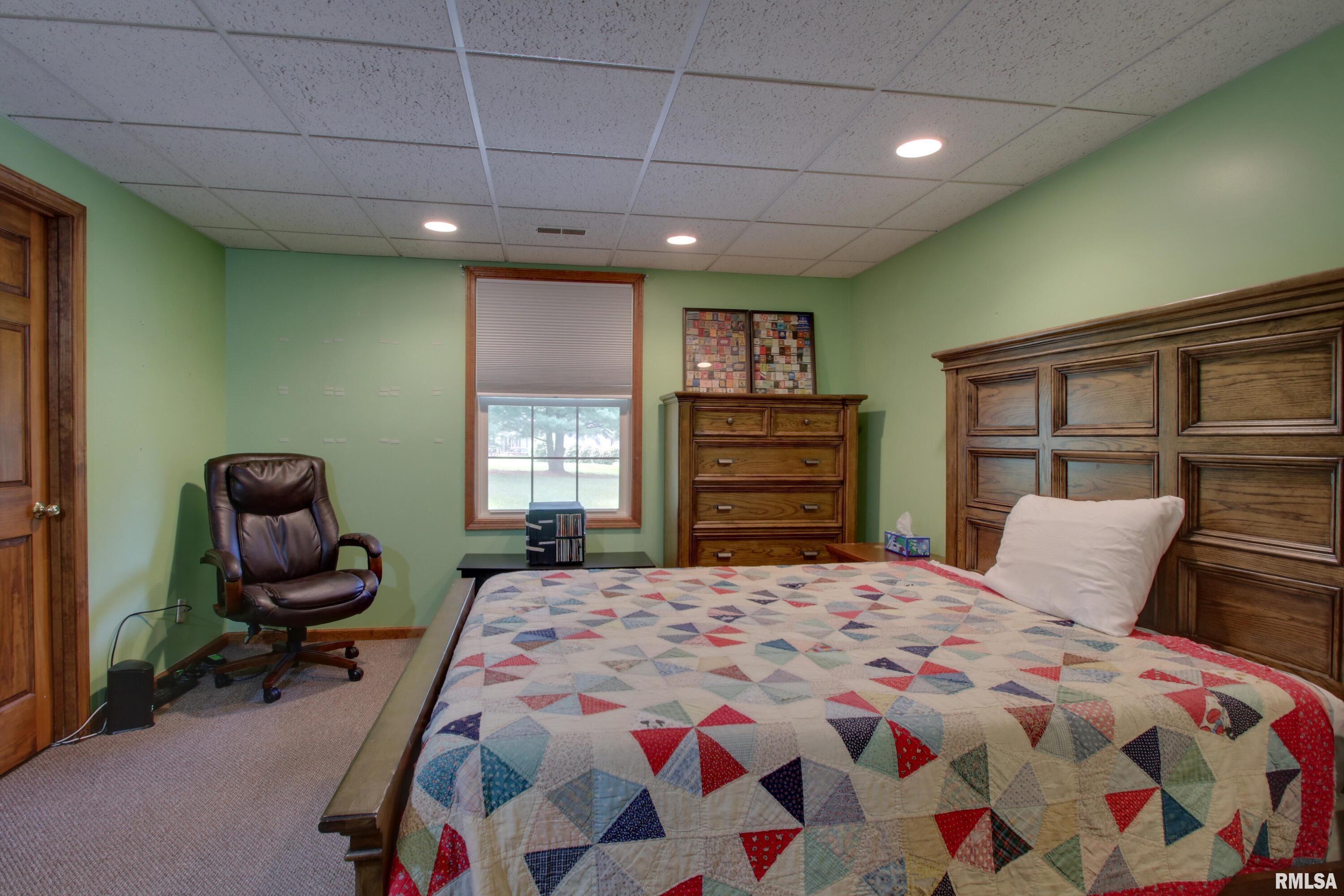 3204 Wynridge Road Quincy, IL 62305 - Photo 29 of 37 Gallery Image 29