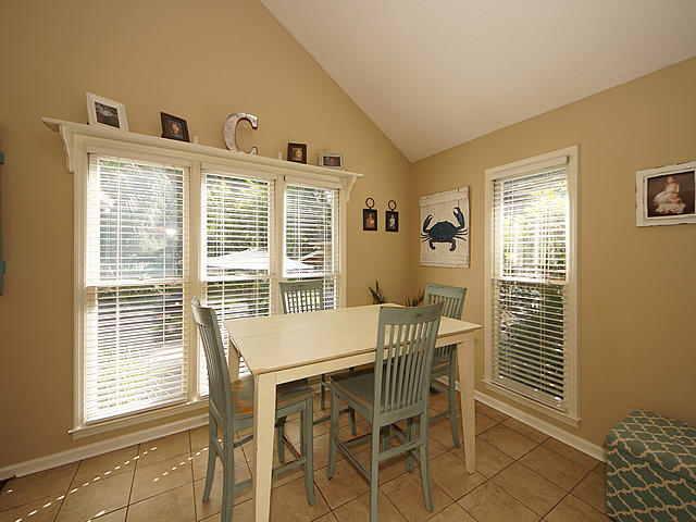 1432 Brian Road Charleston, SC 29407 - Photo 23 of 61 KitchenTable