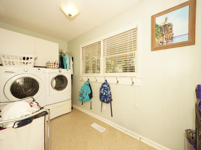 1432 Brian Road Charleston, SC 29407 - Photo 32 of 61 MudRoom