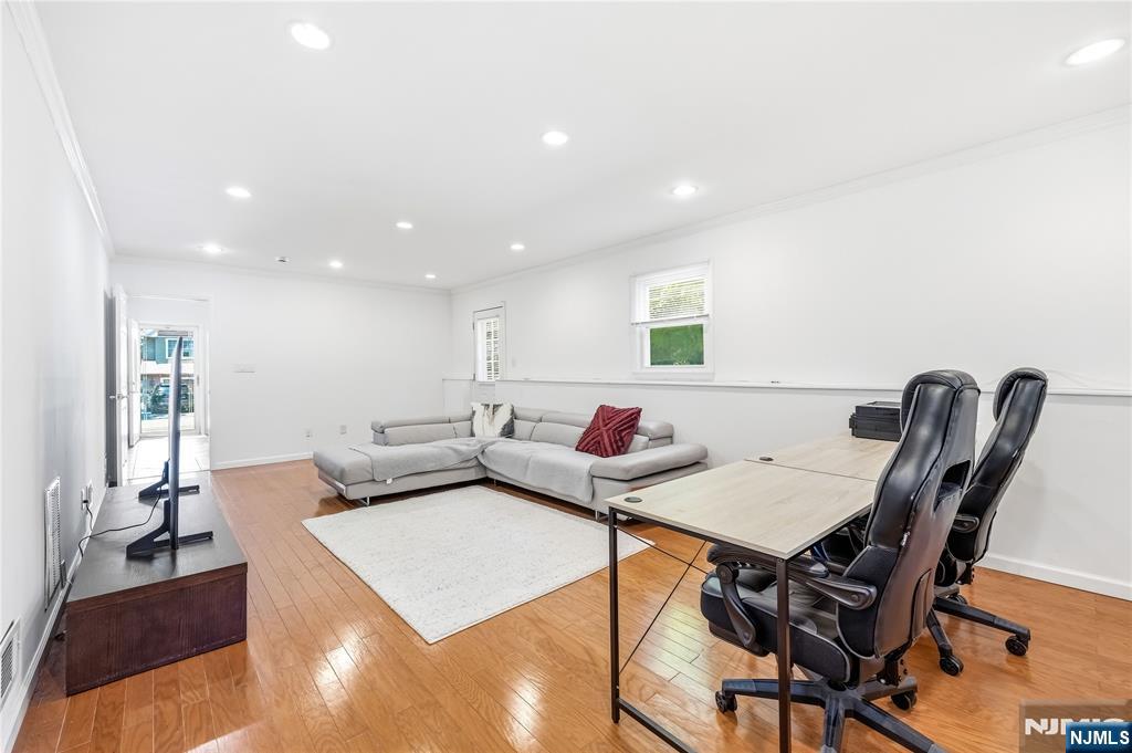 33 Mattocks Place Closter, NJ 07624 - Photo 6 of 22